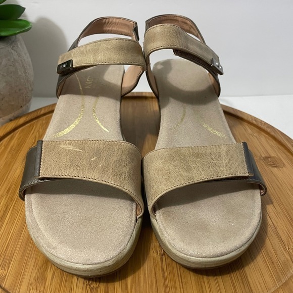 NAOT Intact Bronze Leather Sandal Women's 11 Metallic Strappy Coastal Block Heel - Picture 3 of 10